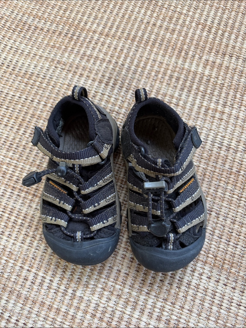 Keen Kids Black and Tan Closed-Toe Outdoor Sandals